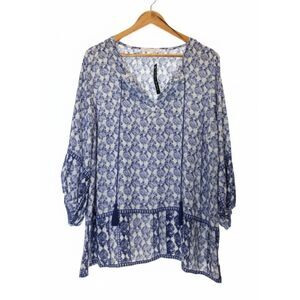 womens 1X plus blouse Violet + Claire Blue White Floral Tassel Tunic